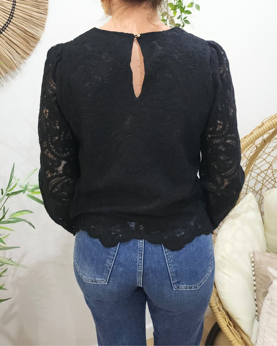 Blouse crochet noir Phylaé