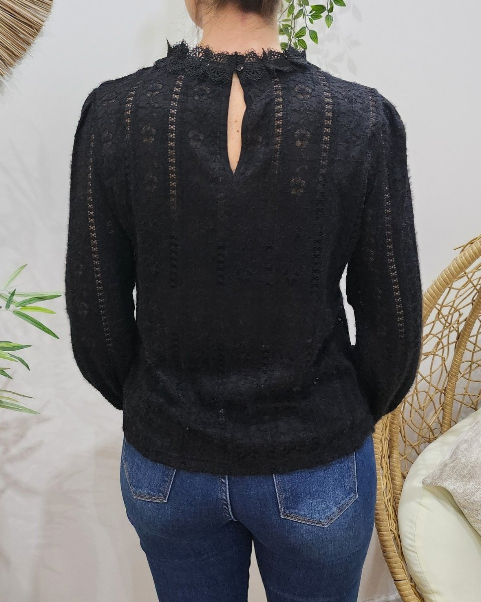 Blouse noire ajourée col brodé Jillian