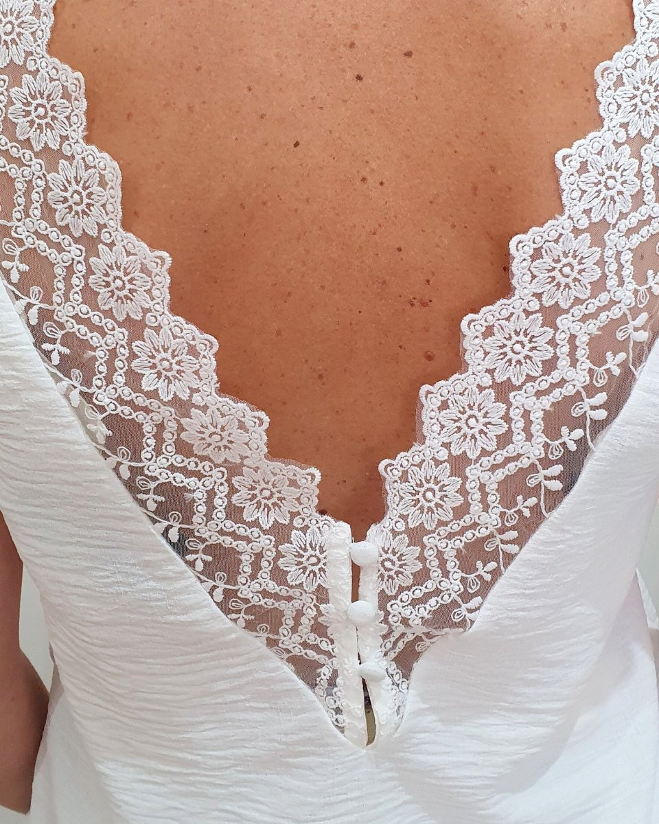 Blouse femme écrue dos et manches dentelle Enya