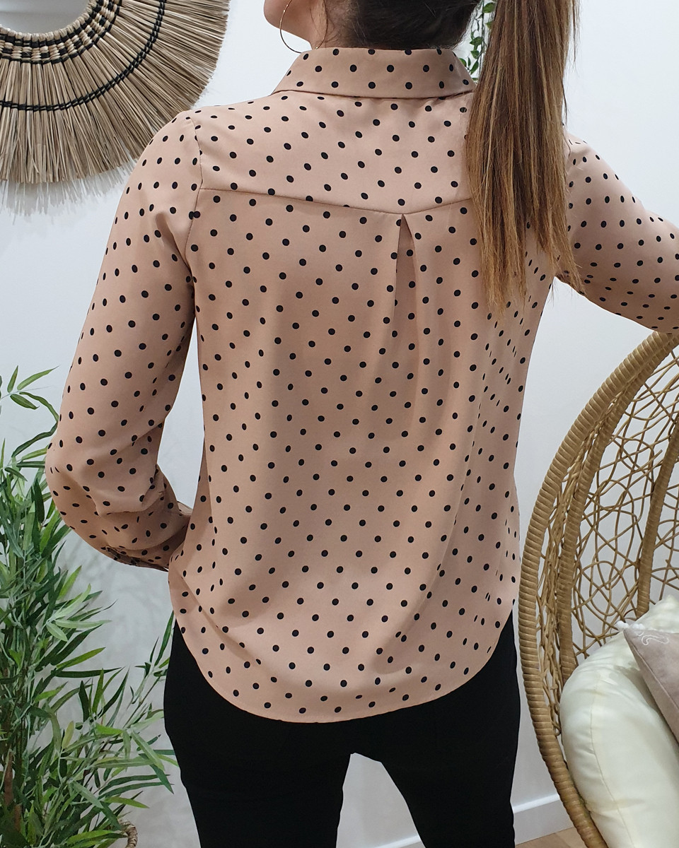 Chemisier nude à pois noirs