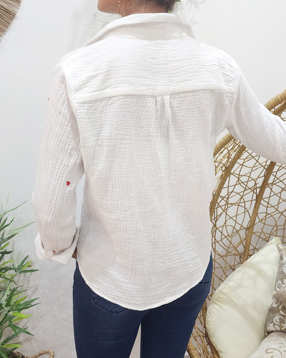 Chemise coton gaze blanche coeurs rouges