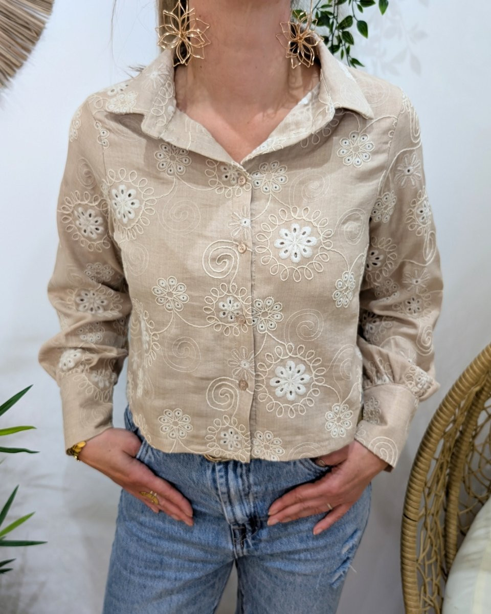 Chemisier femme beige à fleurs brodées écrues Héléna