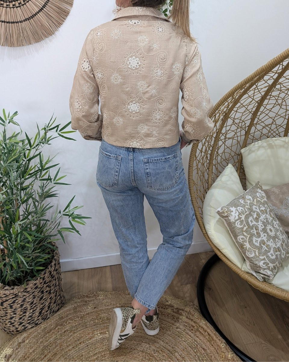Chemisier femme beige à fleurs brodées écrues Héléna