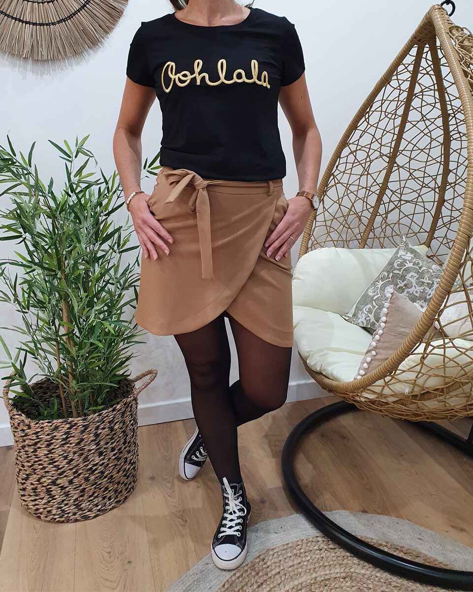 Jupe camel effet portefeuille ceinturée