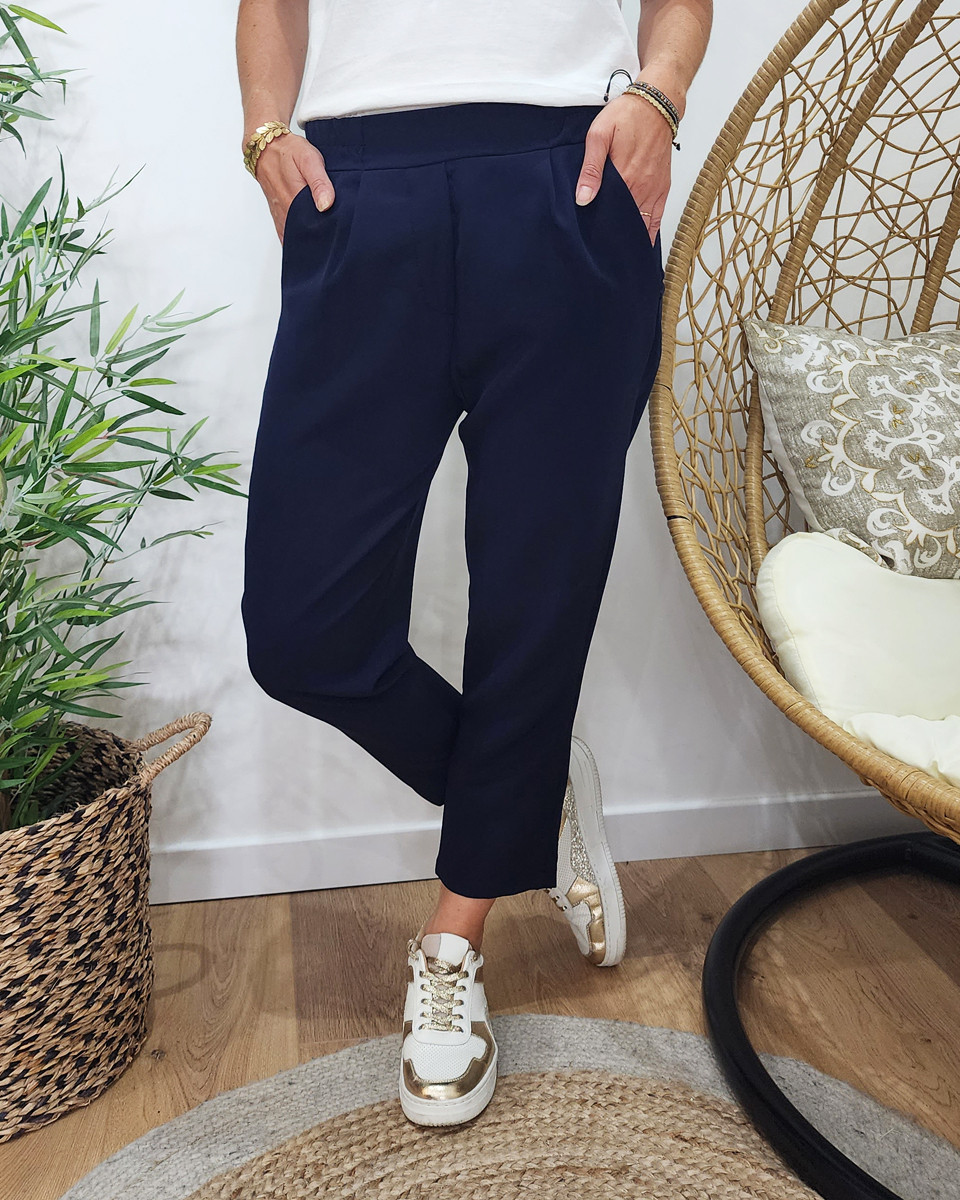 Pantalon tailleur femme fluide 7/8 bleu marine