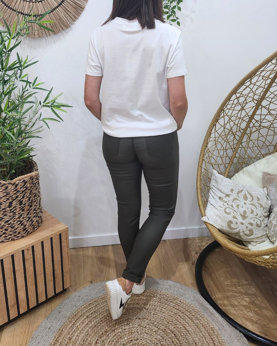 Pantalon femme similicuir kaki slim coupe confort
