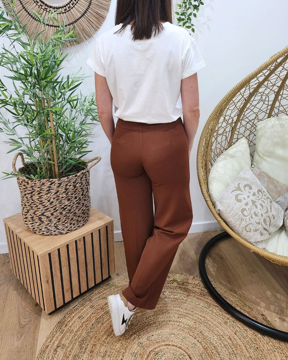Pantalon femme marron chocolat fluide taille haute boutonné Dina