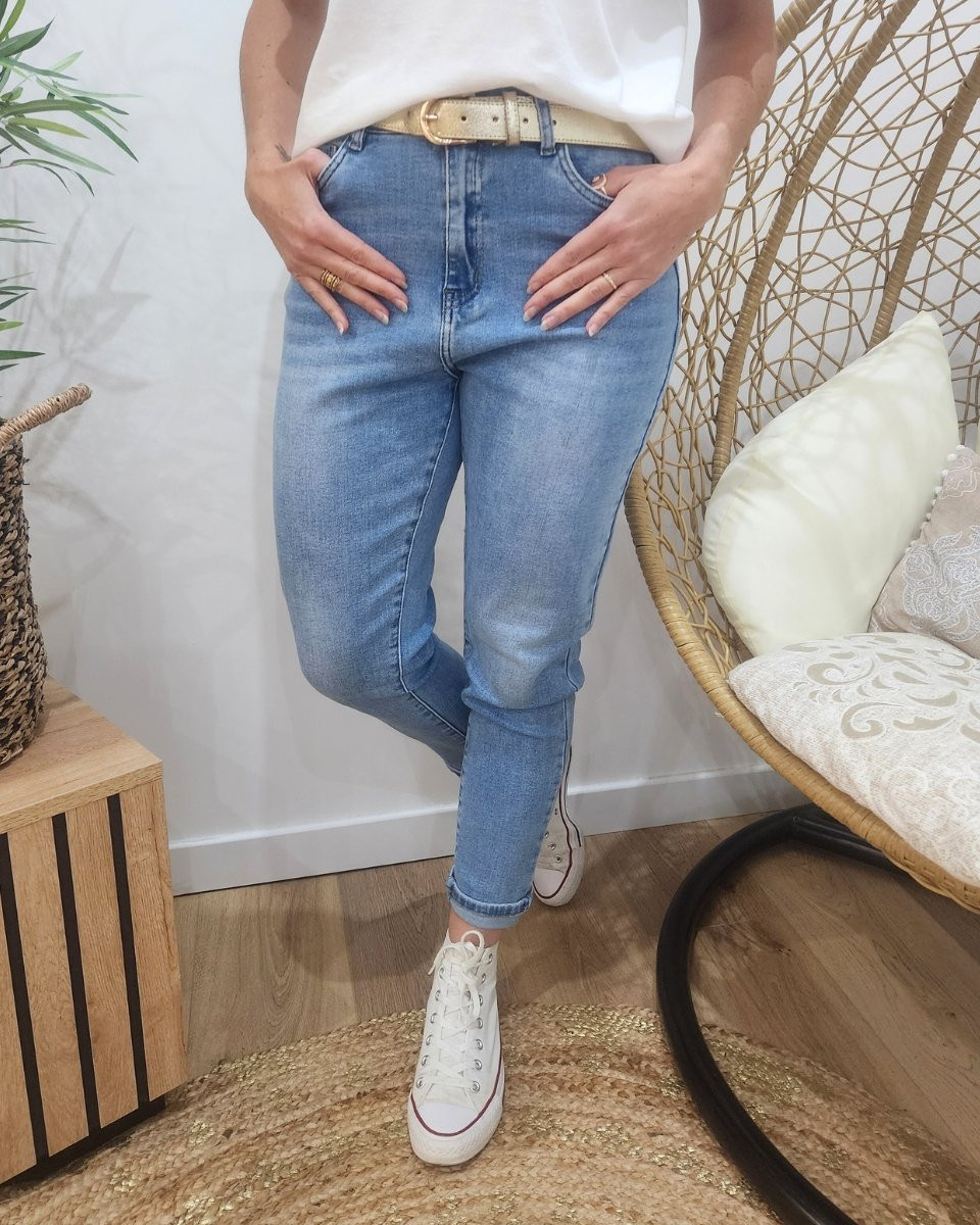 Jean femme coupe mom bleu clair 