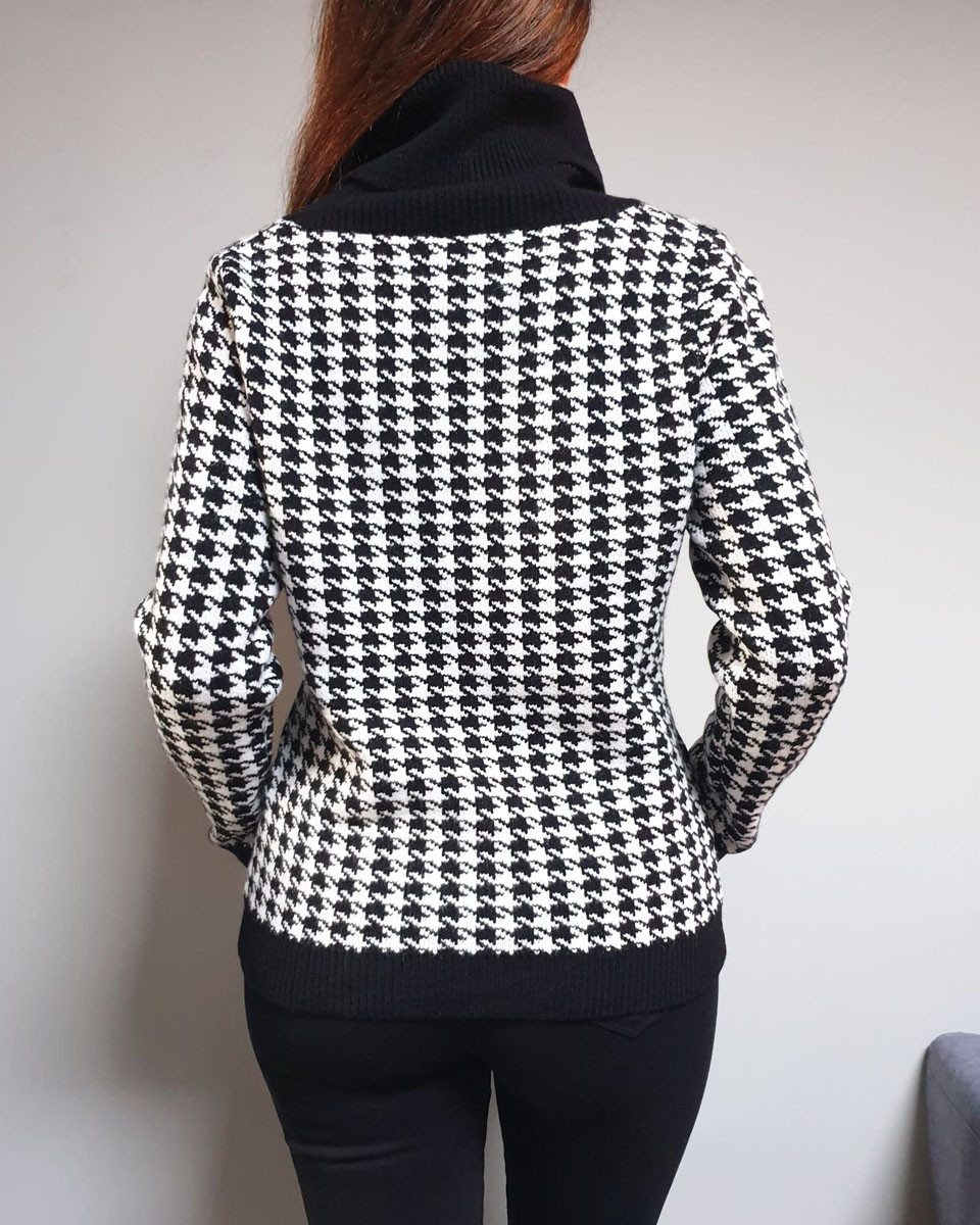 Pull pied de poule col montant noir et blanc