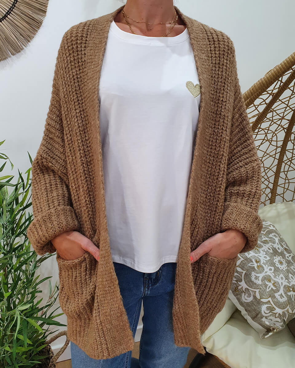 Gilet grosse maille camel étoile beige poches plaquées