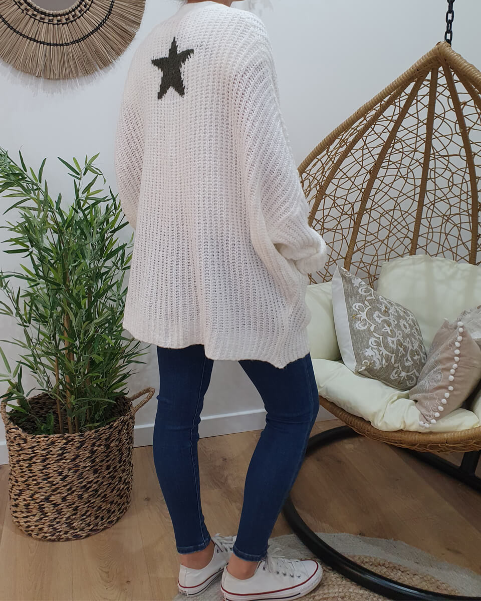 Gilet grosse maille blanc cassé étoile kaki poches plaquées