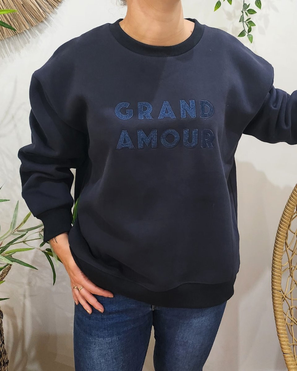 Sweat femme bleu marine sans capuche broderie Grand Amour