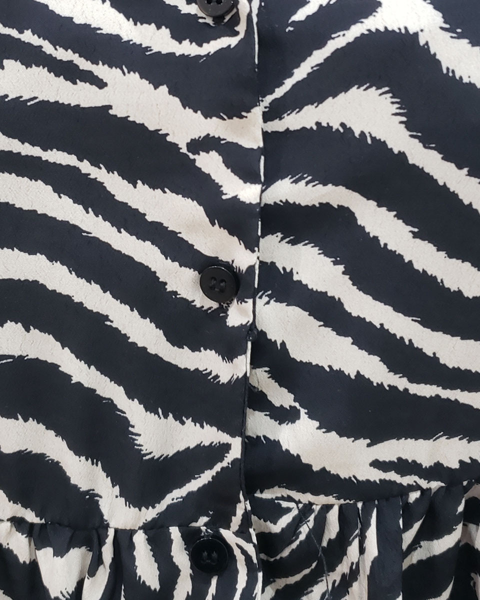 Robe chemise zébrée noire et blanche