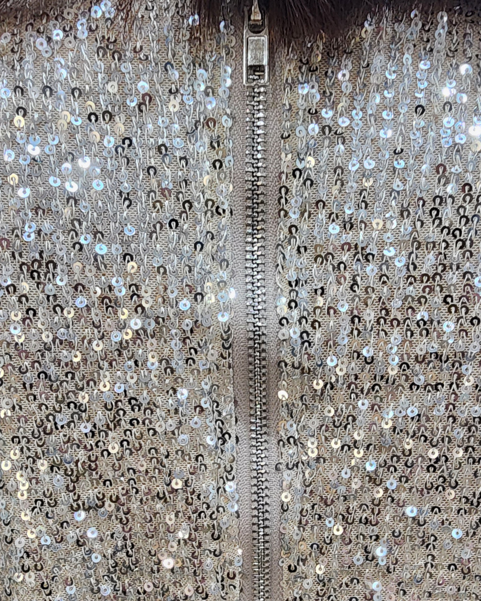 Robe femme beige sequins argentés