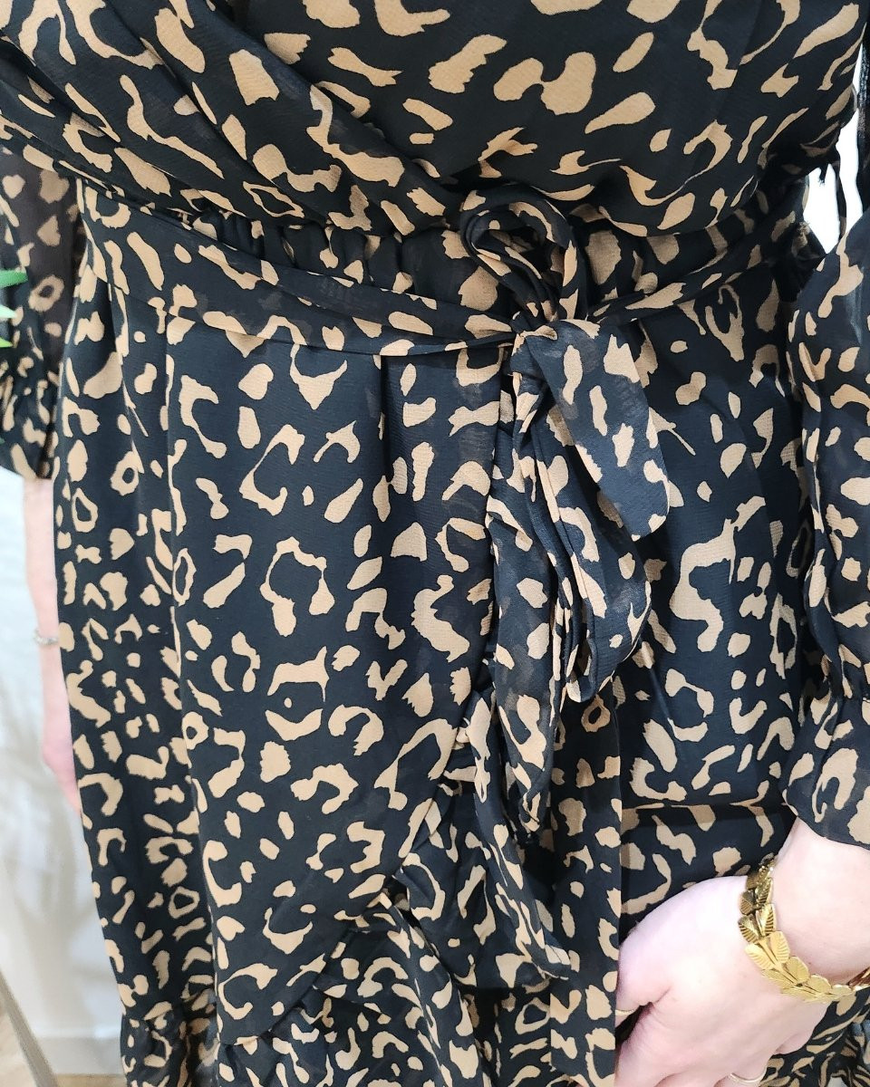 Robe femme portefeuille imprimé leopard noir et marron Maisane