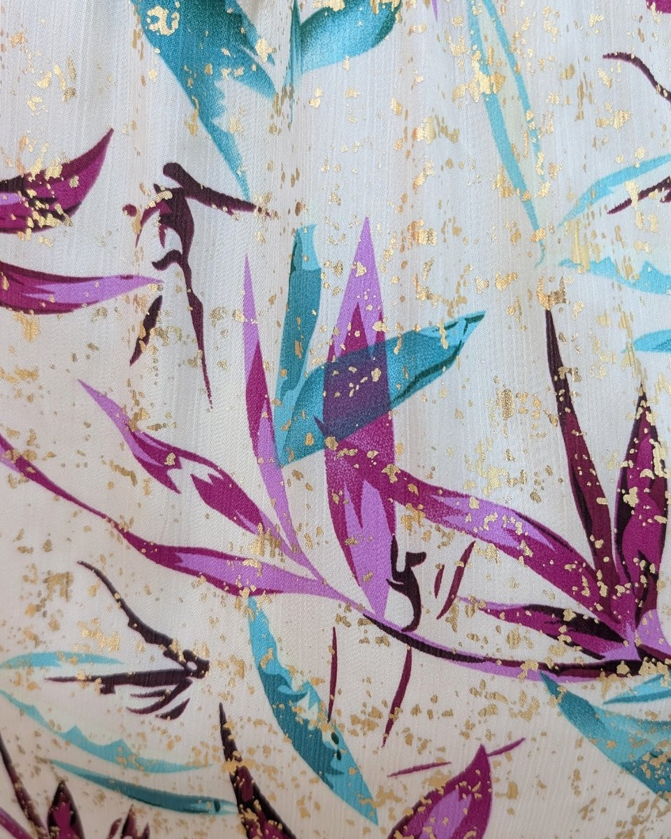 Robe longue femme écrue feuillages mauves et verts dorures