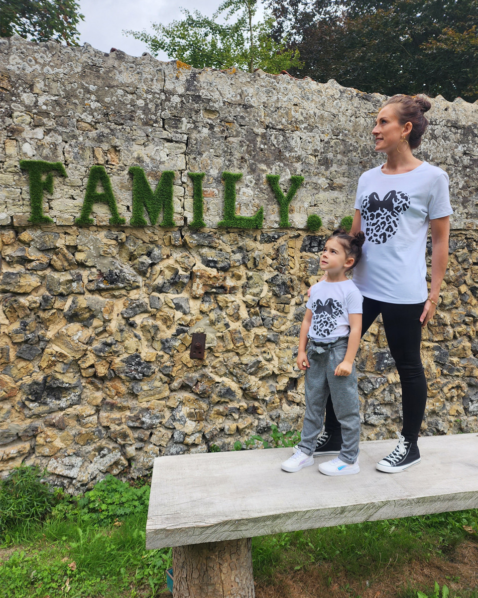 T-shirt enfant blanc Minnie imprimé jaguar