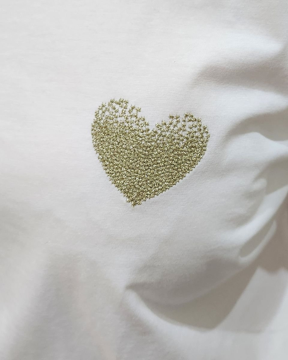 T-Shirt blanc broderie coeur dégradé doré