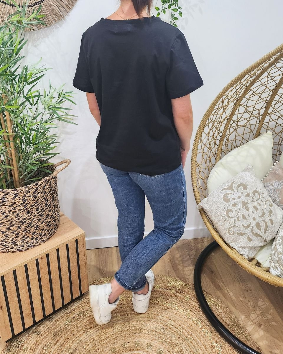 T-Shirt femme noir broderie coeur rouge Théa