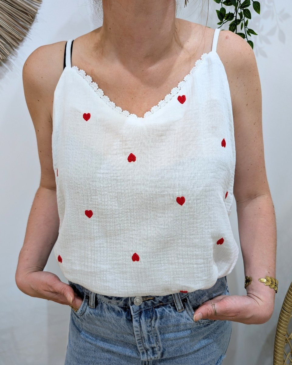 Top femme à bretelle coton gaze blanc coeurs rouges