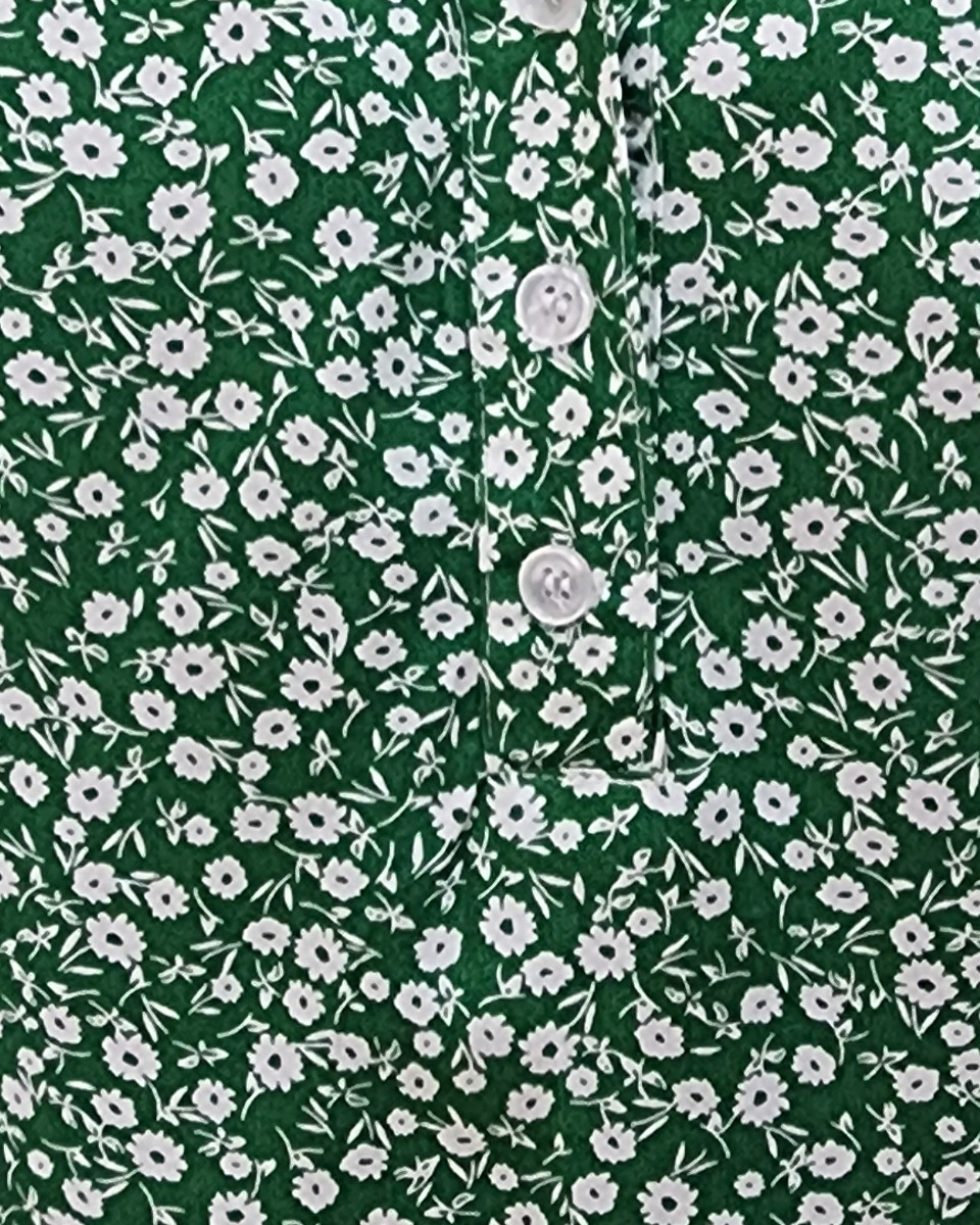 Tunique femme verte à petites fleurs blanches