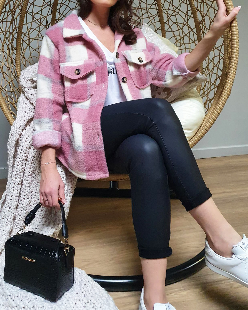 Veste épaisse à carreaux rose grise et blanche