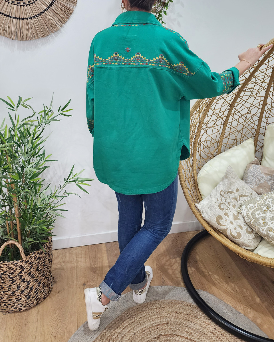 Veste en jean fluide verte motifs ethniques