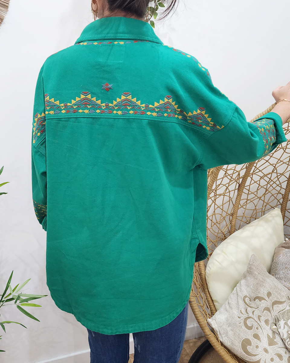 Veste en jean fluide verte motifs ethniques