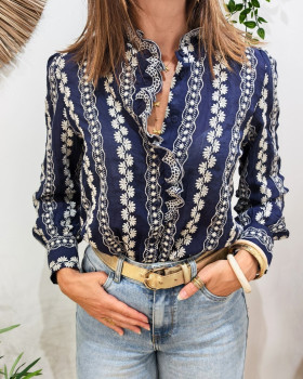 Chemisier femme bleu marine broderies fleuries écrues Apolline