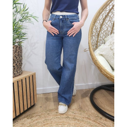 Jean femme bleu coupe droite taille style caleçon