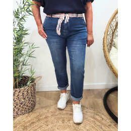 Jean femme élastiqué grande taille bleu moyen ceinture brodée