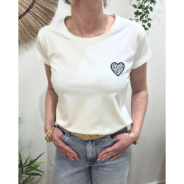 T-shirt femme blanc coeur brodé bleu fleurs bleues et beiges