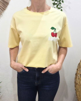 T-Shirt femme jaune AMOUR cerises rose