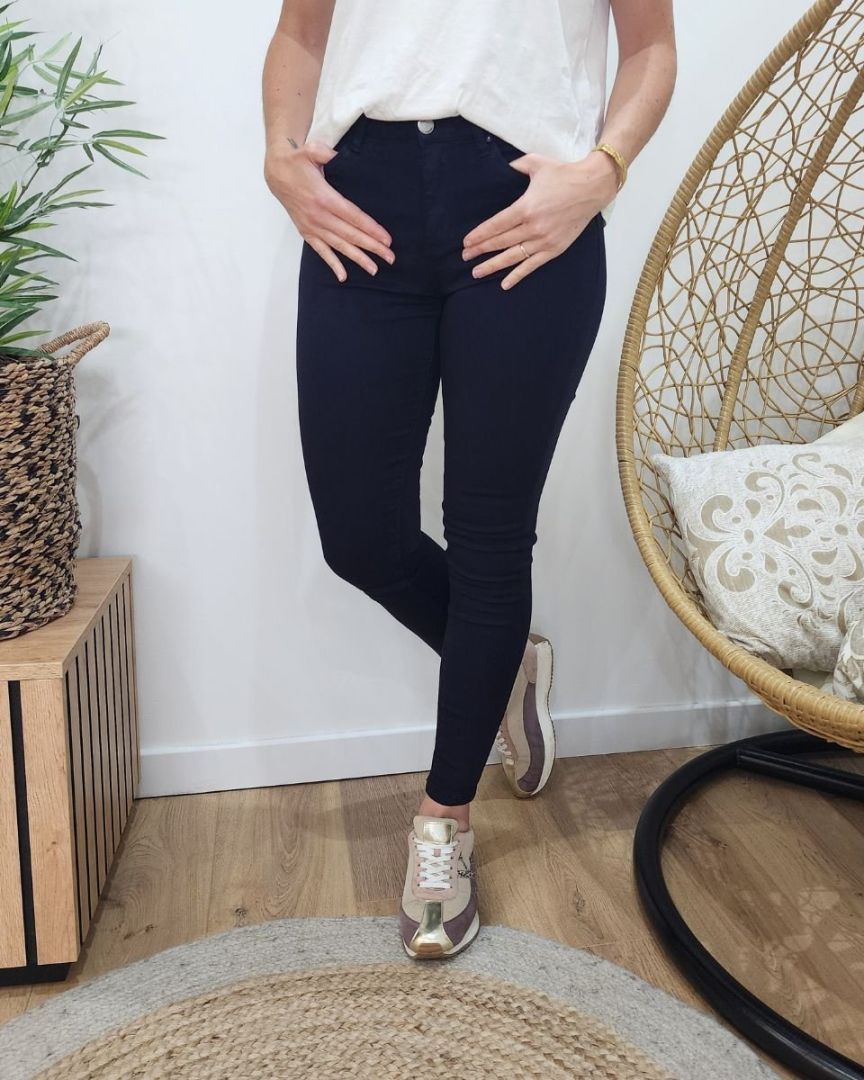 Pantalon femme bleu marine skinny taille haute
