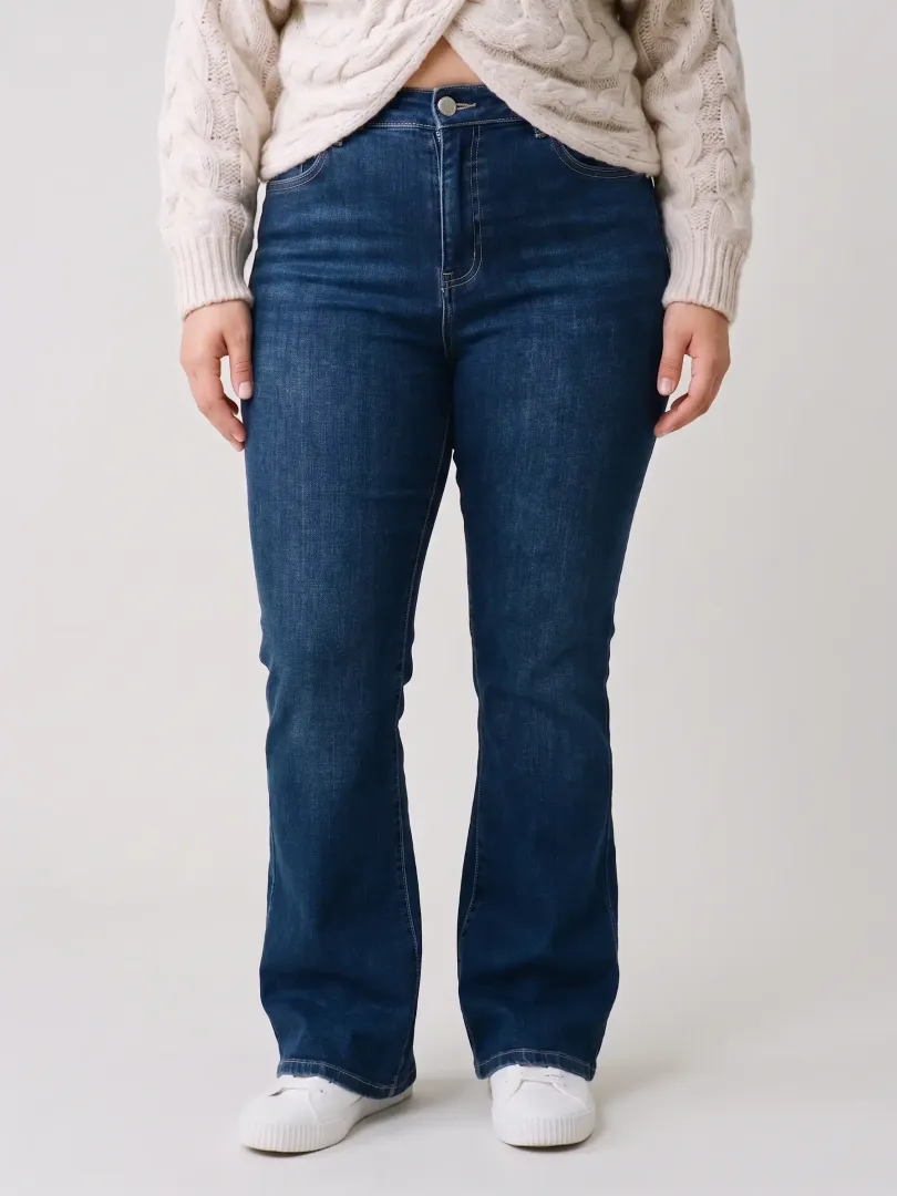 Jean femme Flare bleu foncé coupe confort +
