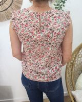 Blouse femme écrue petites fleurs rouges cerises et vertes