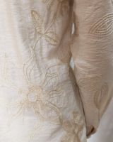 Chemisier femme beige fleurs brodées liseré doré Zephyra