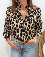 Chemisier femme léopard et broderies noires