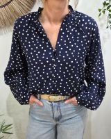 Chemisier femme bleu marine à pois blancs col froncé