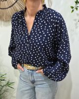 Chemisier femme bleu marine à pois blancs col froncé