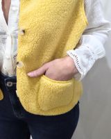 Gilet femme sans manche bouclettes jaune Alya