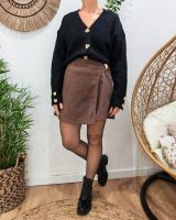 Jupe short femme suédine marron bijou doré