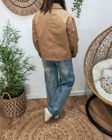 Manteau femme trench court camel manches et doublure à carreaux
