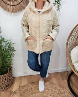 Manteau femme bouclettes manches et poche matelassées