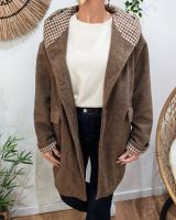 Manteau long femme à capuche marron poches plaquées revers à carreaux