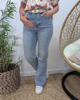 Jean femme bleu clair wide leg effet coupé
