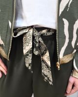 Pantalon fluide femme large kaki ceinture à motifs Maïra