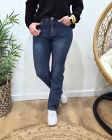 Jean femme droit bleu moyen taille haute coupe confort