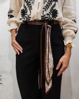 Pantalon femme fluide noir 7/8 ceinture marron
