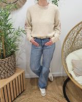 Pull femme beige manches fleurs perlées Guillemette